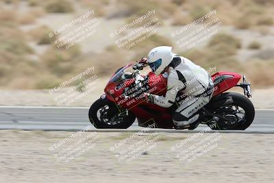 media/May-05-2025-Moto Forza (Mon) [[3c1838c5e5]]/2-B Group/Session 3 (Panning Test Turn 14 Inside)/